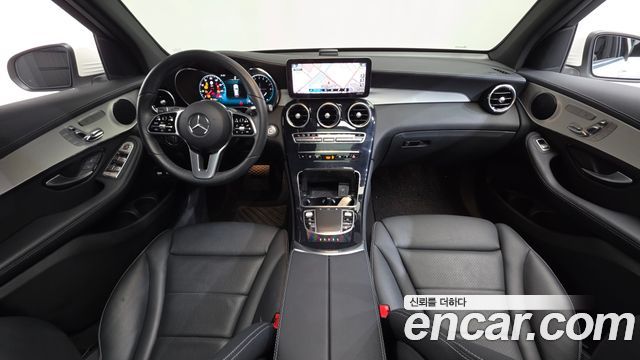 Mercedes-Benz GLC-Class GLC300e 4MATIC