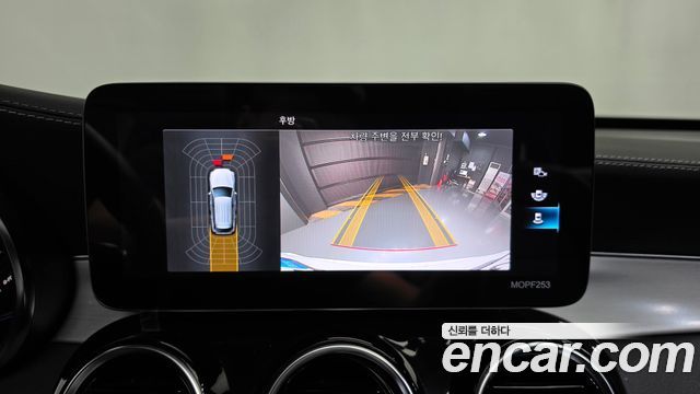 Mercedes-Benz GLC-Class GLC300e 4MATIC