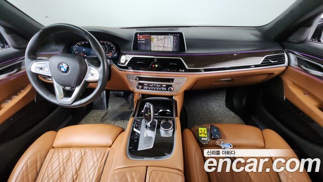 BMW 7-Series 740i Design Pure Excellence