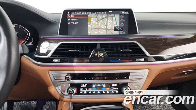 BMW 7-Series 740i Design Pure Excellence