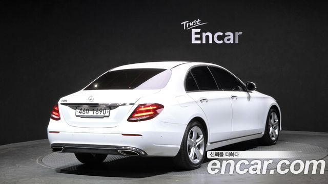 Mercedes-Benz E-Class E200 Avantgarde