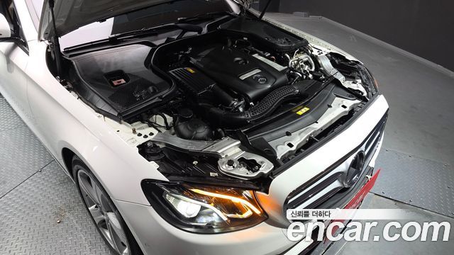 Mercedes-Benz E-Class E200 Avantgarde