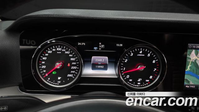 Mercedes-Benz E-Class E200 Avantgarde