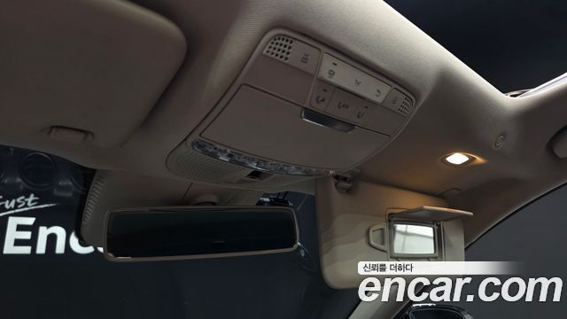 Mercedes-Benz E-Class E200 Avantgarde