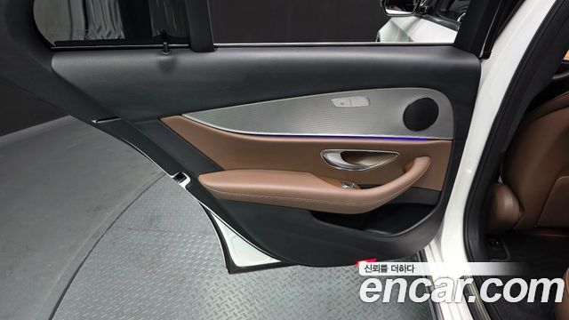 Mercedes-Benz E-Class E200 Avantgarde