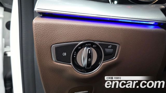 Mercedes-Benz E-Class E200 Avantgarde