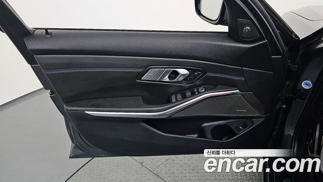 BMW 3-Series M340i xDrive Touring