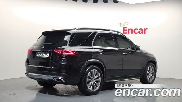 Mercedes-Benz GLE-Class GLE300d 4MATIC