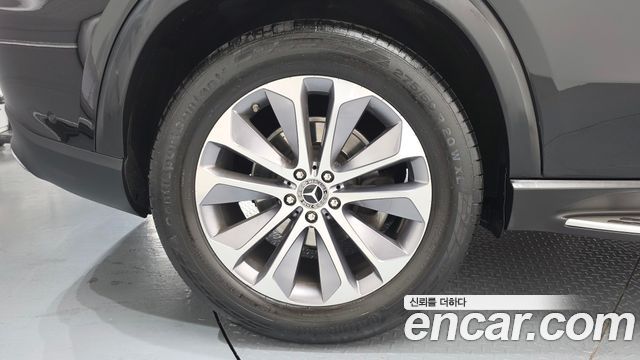 Mercedes-Benz GLE-Class GLE300d 4MATIC