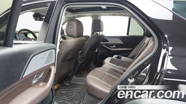 Mercedes-Benz GLE-Class GLE300d 4MATIC