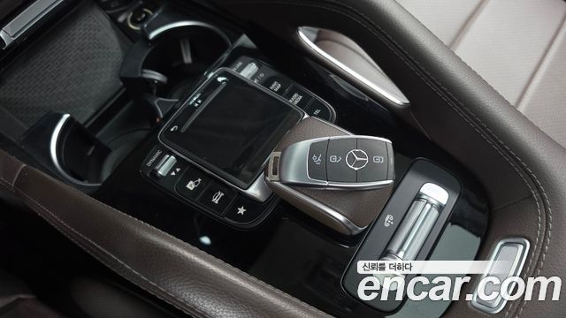 Mercedes-Benz GLE-Class GLE300d 4MATIC