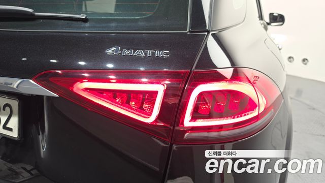 Mercedes-Benz GLE-Class GLE300d 4MATIC