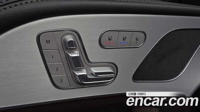 Mercedes-Benz GLE-Class GLE300d 4MATIC