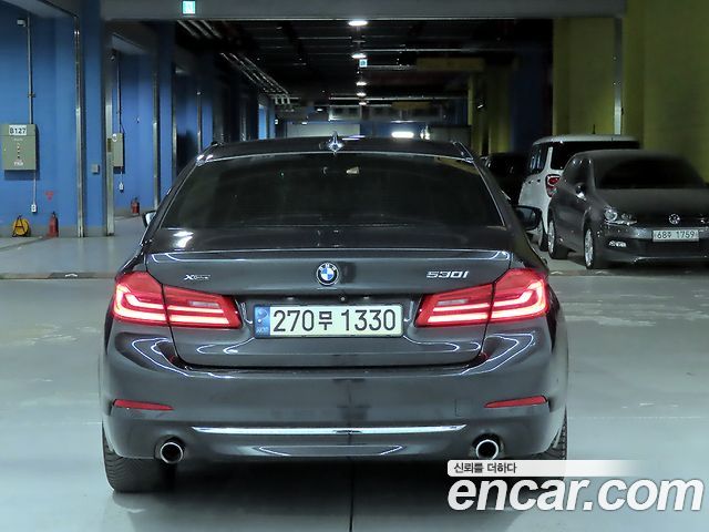 BMW 5-Series 530i xDrive Luxury Plus