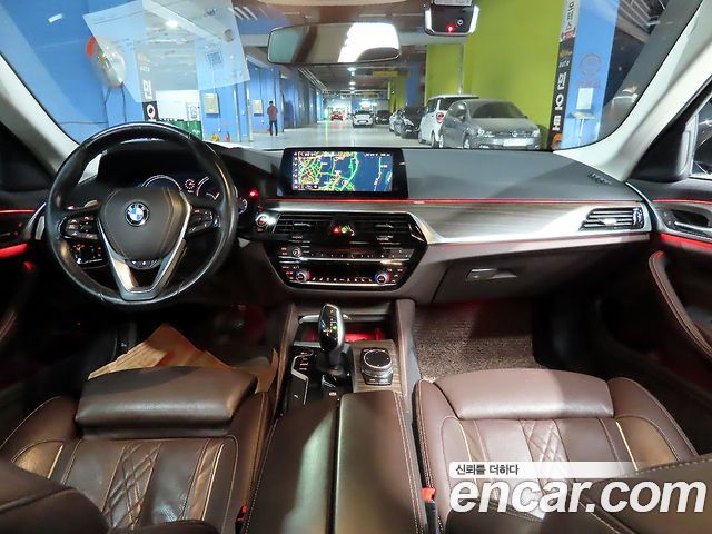 BMW 5-Series 530i xDrive Luxury Plus
