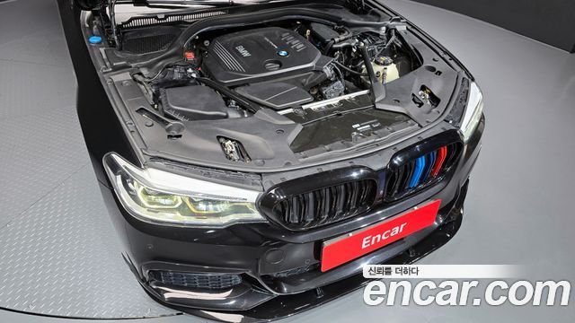 BMW 5-Series 520d xDrive M Sport Package Plus