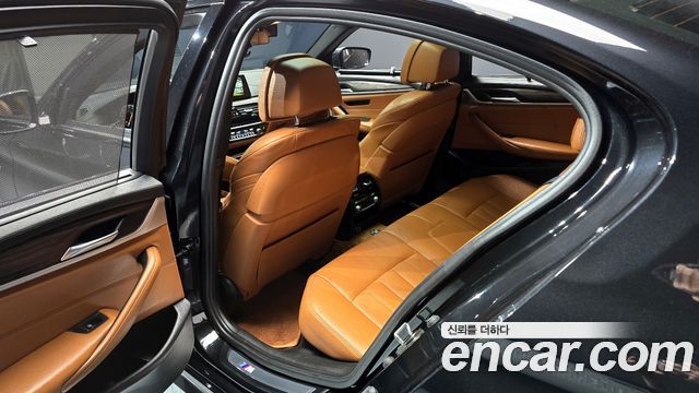 BMW 5-Series 520d xDrive M Sport Package Plus
