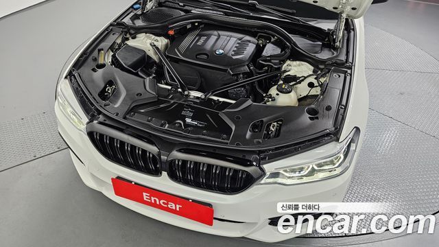 BMW 5-Series 520d M Sport package