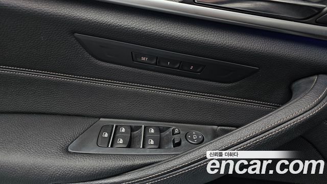 BMW 5-Series 520d M Sport package