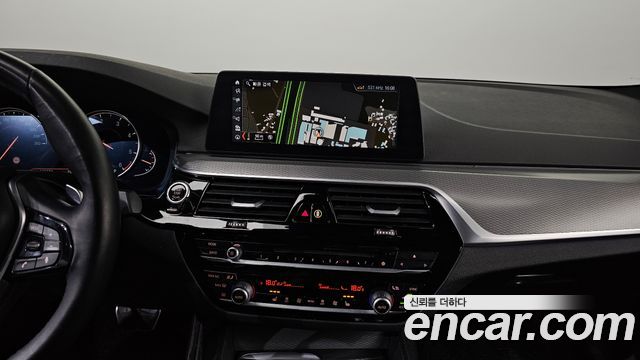 BMW 5-Series 520d M Sport package