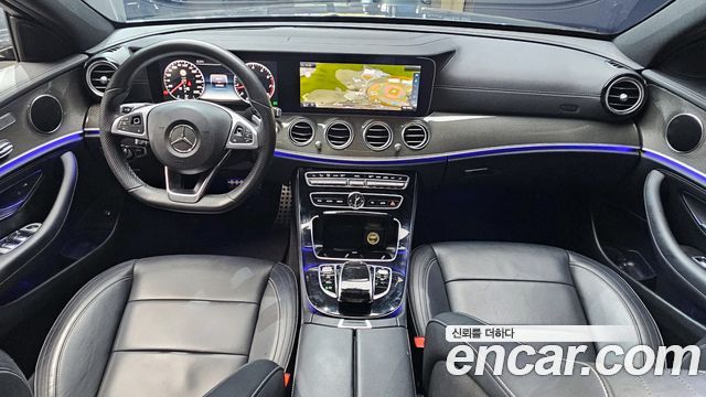 Mercedes-Benz E-Class E300 4MATIC AMG Line