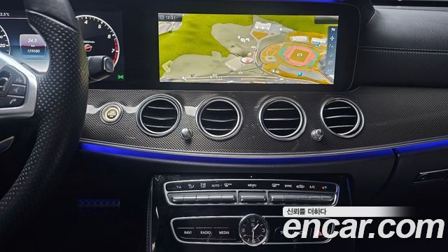 Mercedes-Benz E-Class E300 4MATIC AMG Line