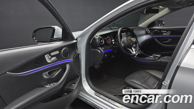 Mercedes-Benz E-Class E220d Avantgarde