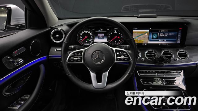 Mercedes-Benz E-Class E220d Avantgarde
