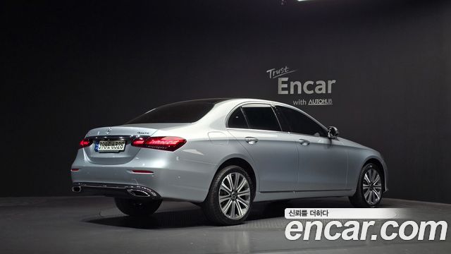 Mercedes-Benz E-Class E450 4MATIC Exclusive
