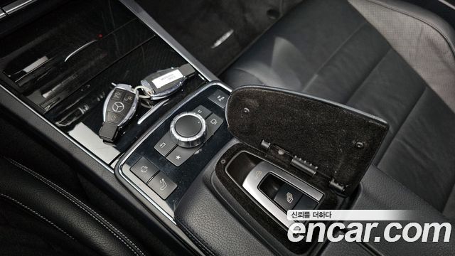Mercedes-Benz E-Class E200 Cabriolet