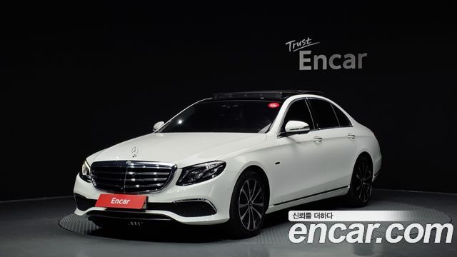 Mercedes-Benz E-Class E300e Exclusive