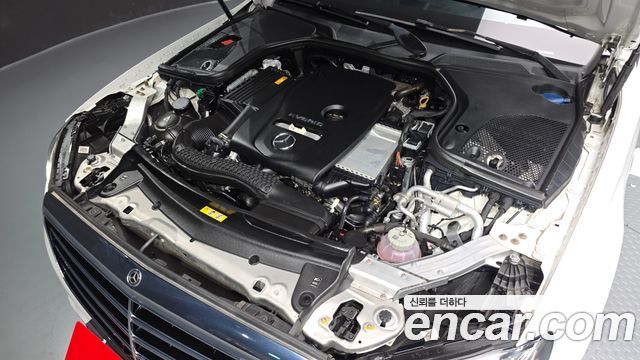 Mercedes-Benz E-Class E300e Exclusive