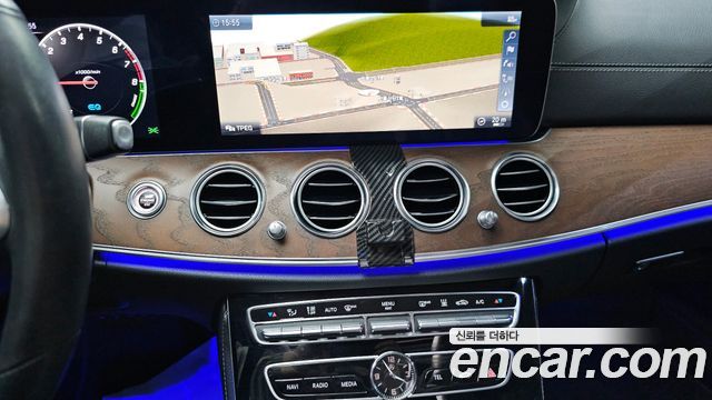 Mercedes-Benz E-Class E300e Exclusive