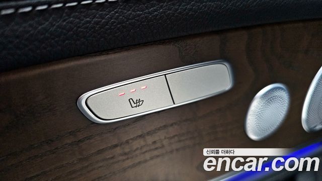 Mercedes-Benz E-Class E300e Exclusive