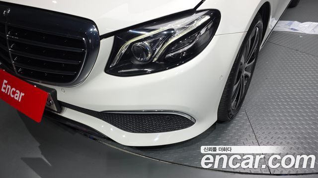 Mercedes-Benz E-Class E300e Exclusive