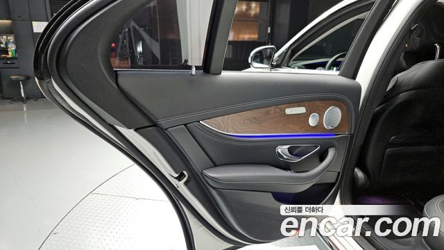 Mercedes-Benz E-Class E300e Exclusive