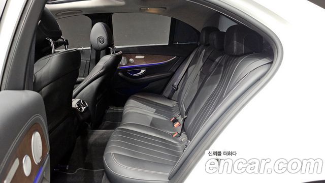 Mercedes-Benz E-Class E300e Exclusive