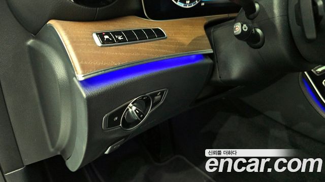Mercedes-Benz E-Class E300e Exclusive