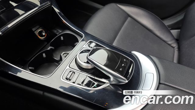 Mercedes-Benz C-Class C200