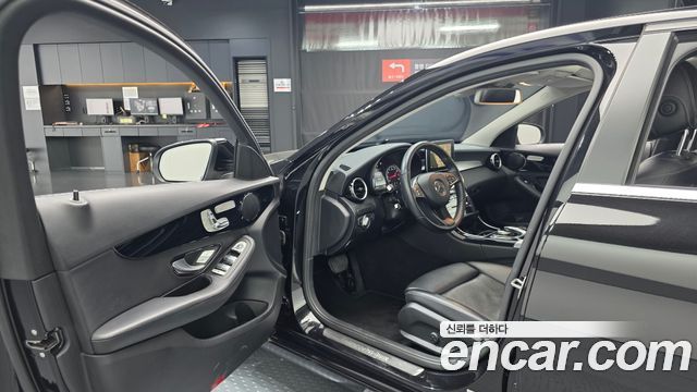 Mercedes-Benz C-Class C200