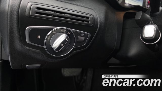 Mercedes-Benz C-Class C200