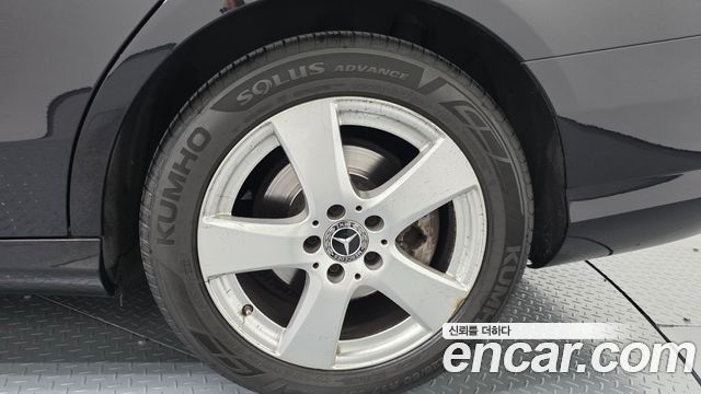 Mercedes-Benz C-Class C200