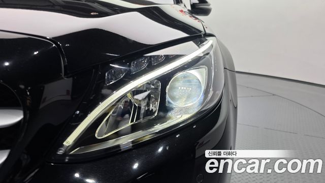 Mercedes-Benz C-Class C200