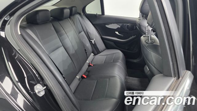 Mercedes-Benz C-Class C200
