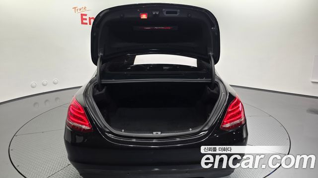 Mercedes-Benz C-Class C200