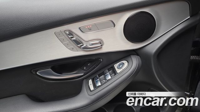 Mercedes-Benz GLC-Class GLC350e 4MATIC