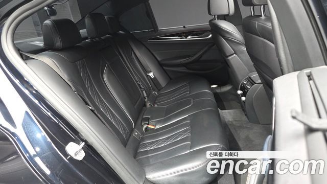 BMW 5-Series 520d xDrive M Sport Package Plus