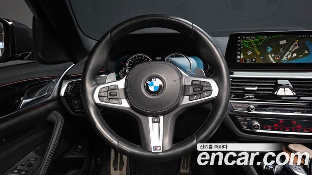 BMW 5-Series 520d xDrive M Sport Package Plus