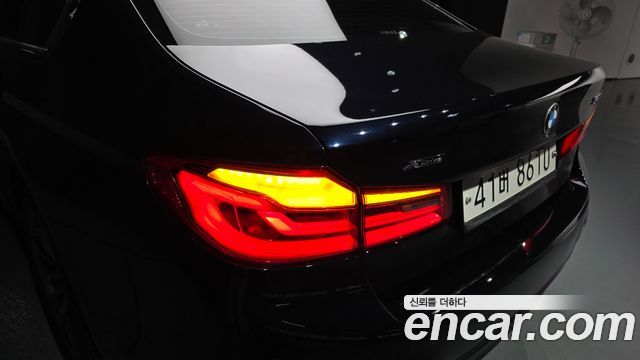 BMW 5-Series 520d xDrive M Sport Package Plus