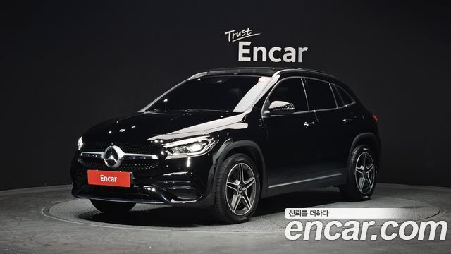 Mercedes-Benz GLA-Class GLA250 4MATIC